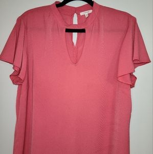 Maurice's shirt w/cutout